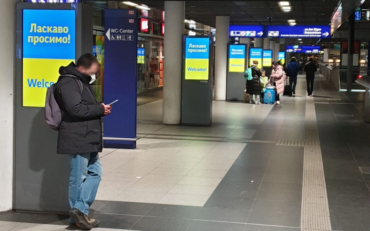 DooH-Netzwerkbetreiber zeigen sich solidarisch und engagieren sich für die Ukraine