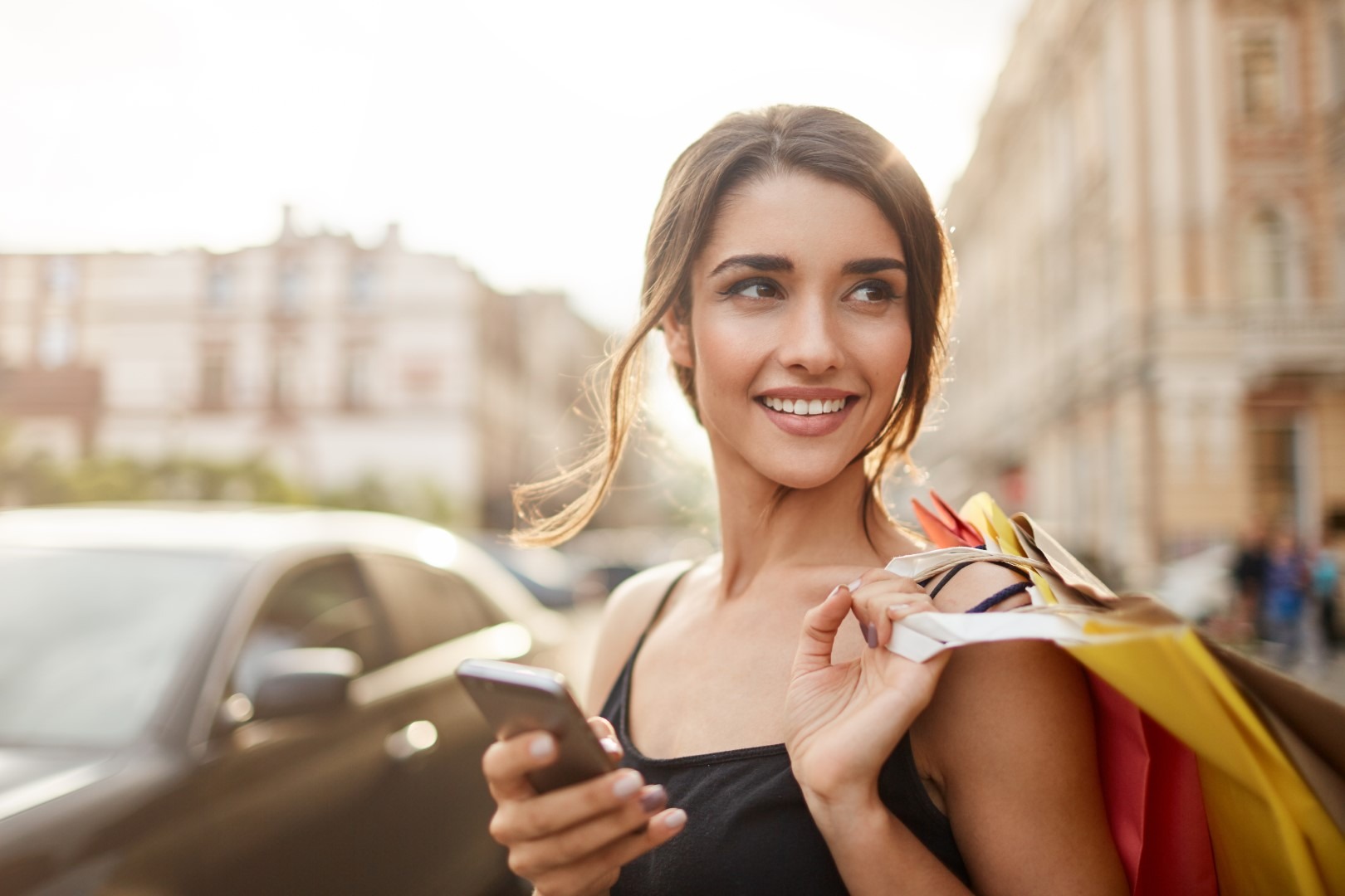 Die aktuelle Trendanalyse „Out of Home to Mobile 2022“ beweist: Ein besonders aufmerksamkeitsstarker Weg zu Informationen und Angeboten im Internet führt über Out of Home.